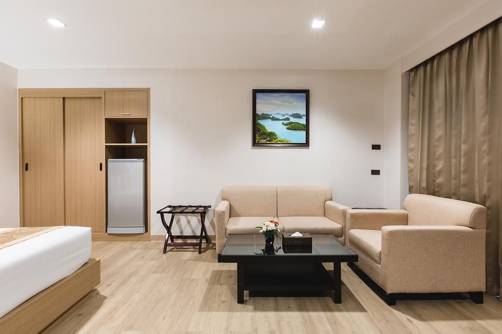 Adelphi โรงแรม