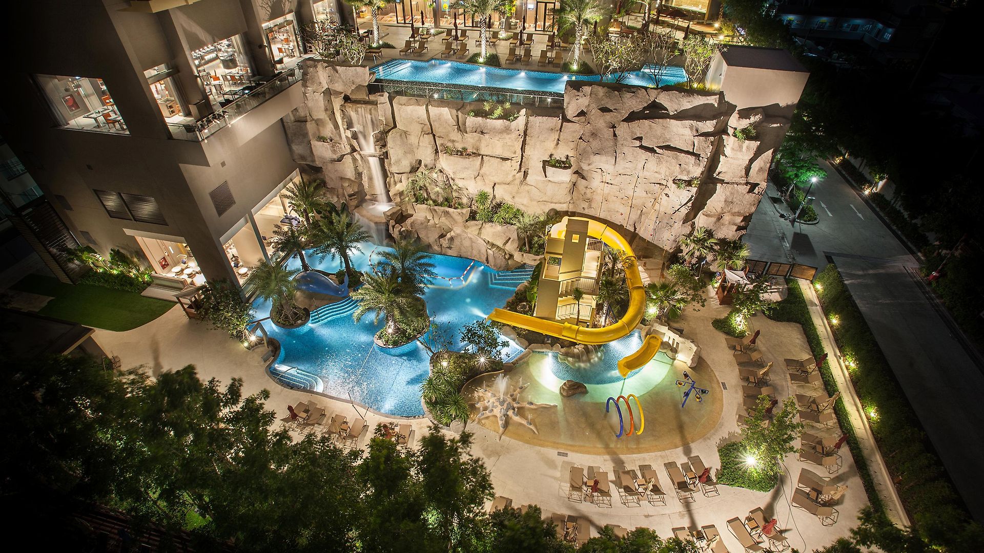 Mercure Ocean โรงแรม