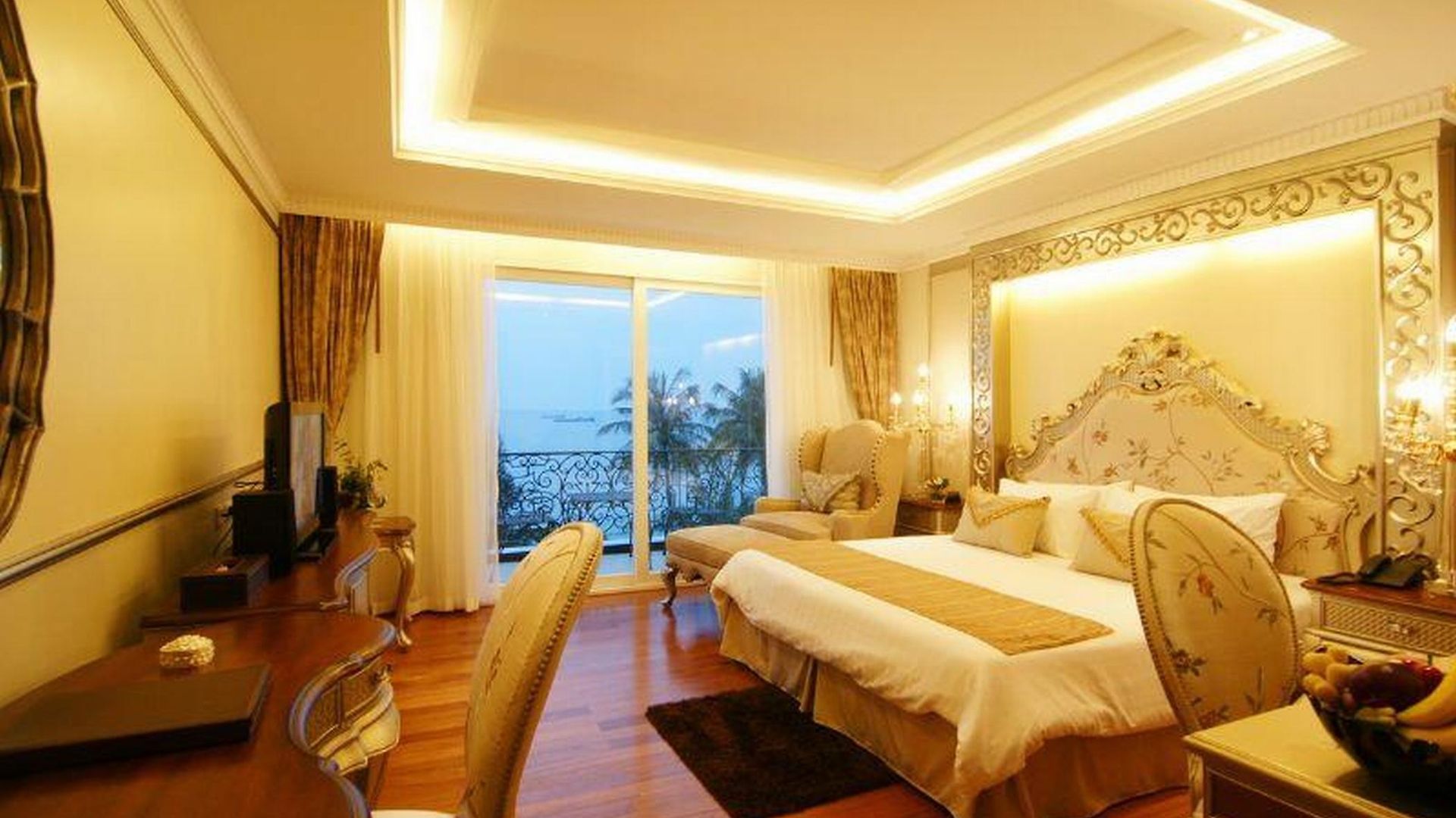 โรงแรม แอล เค ดิเอมเพรส 4*