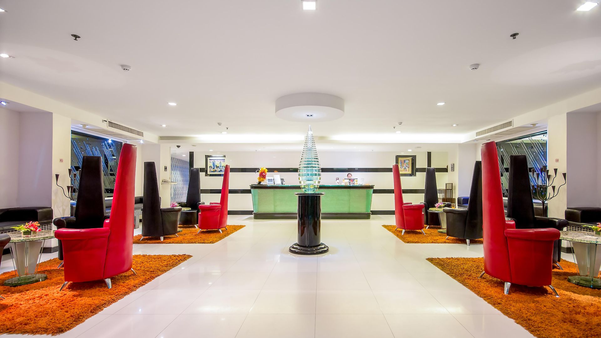 โรงแรม Nova By Compass Hospitality