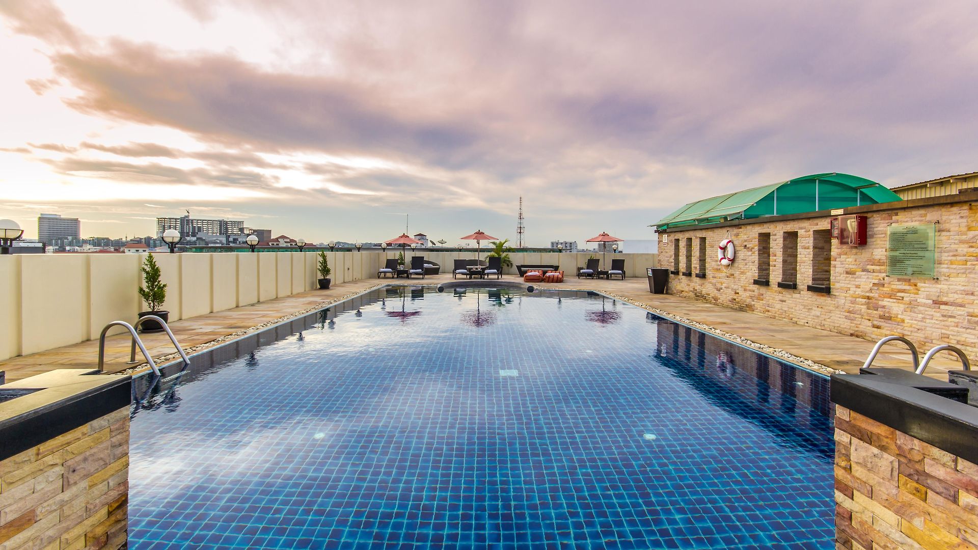 Nova By Compass Hospitality โรงแรม Pattaya