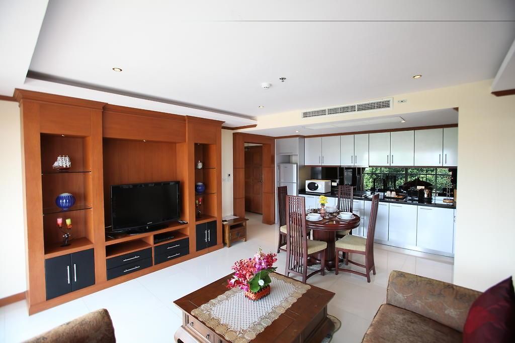 โรงแรม Tara Court