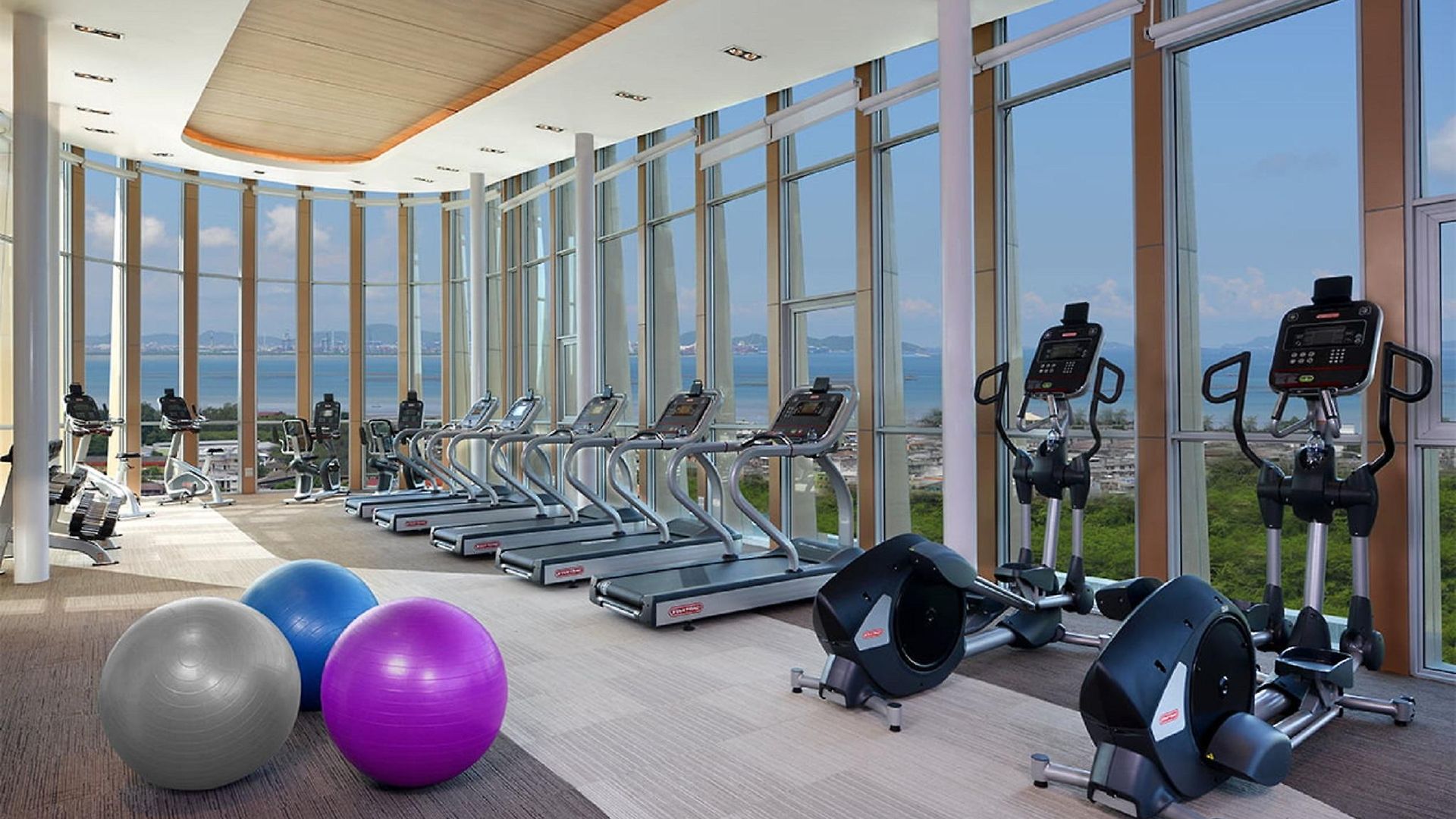 Centre Point Prime โรงแรม Pattaya
