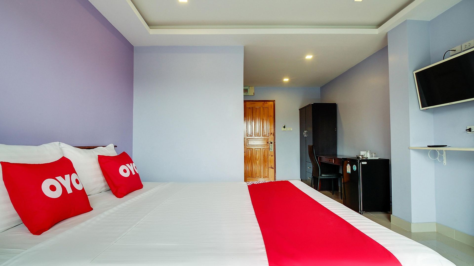 Phratumnak Hill Guest House