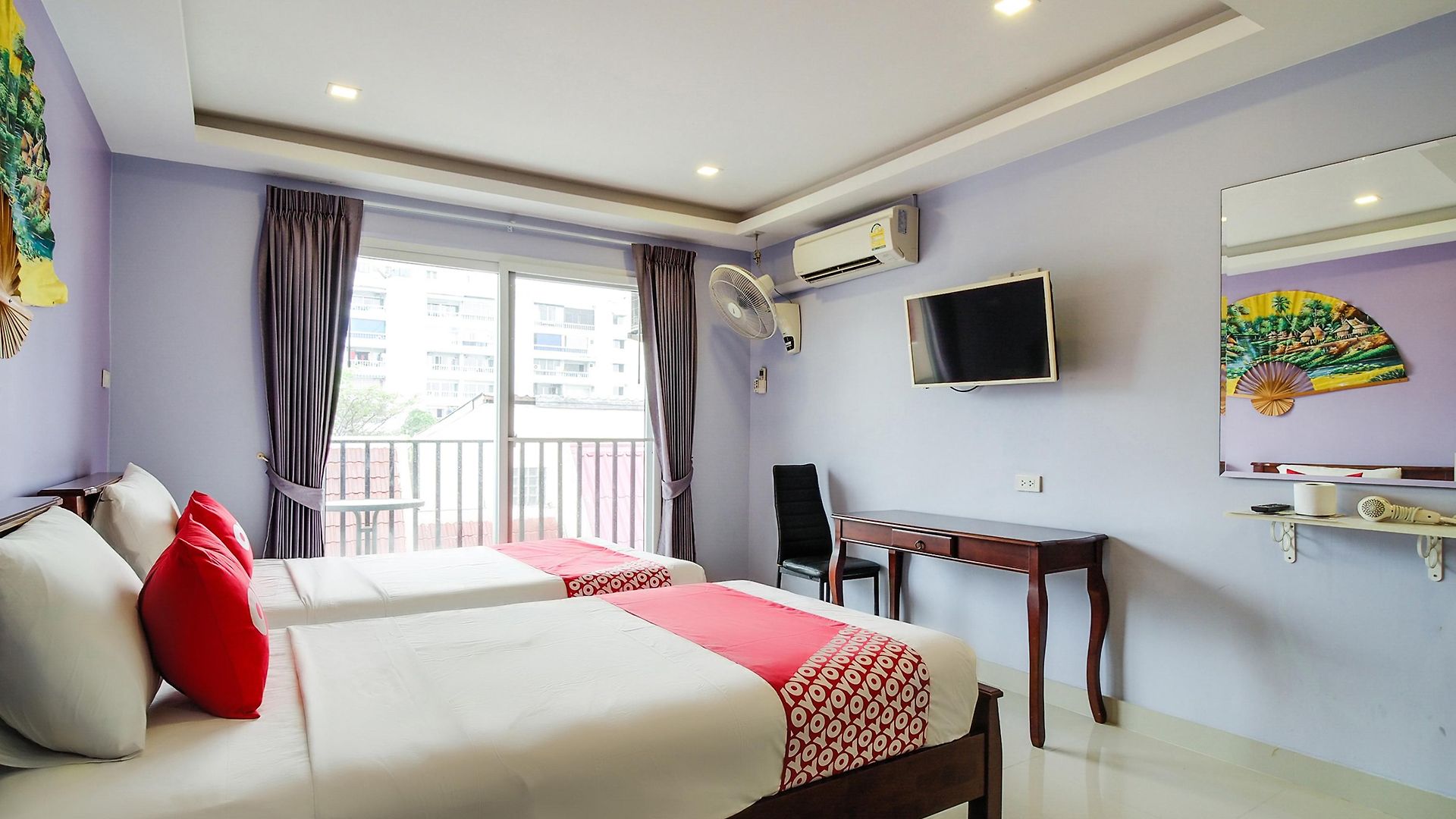 Phratumnak Hill Guest House Hotel