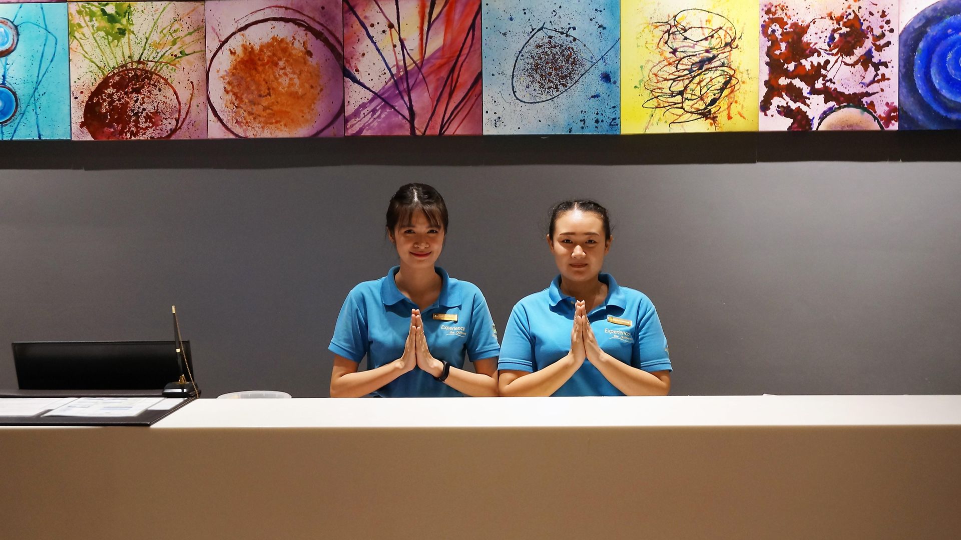 โรงแรม Woraburi & 4*