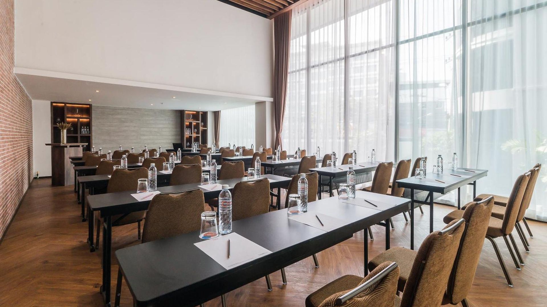 โรงแรม Citrus Grande By Compass Hospitality 5*