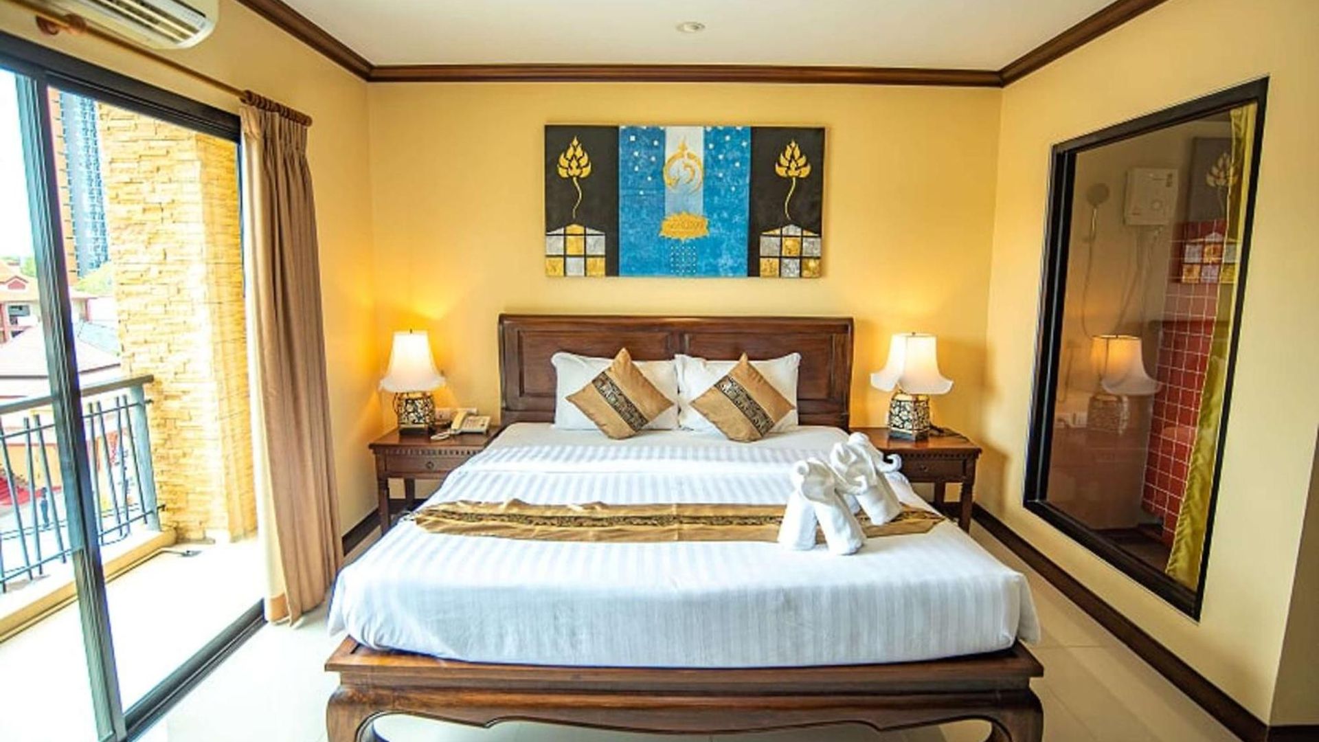 โรงแรม The Ld