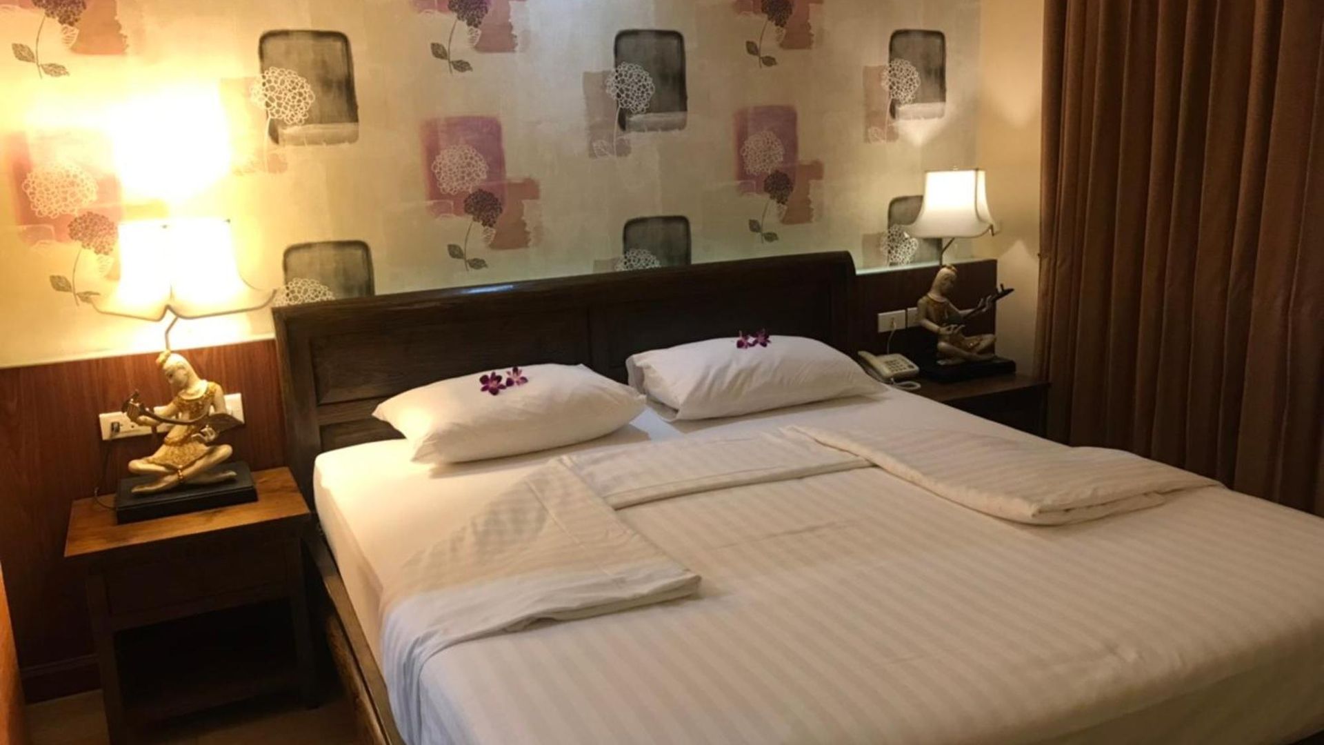 The Ld โรงแรม 4*