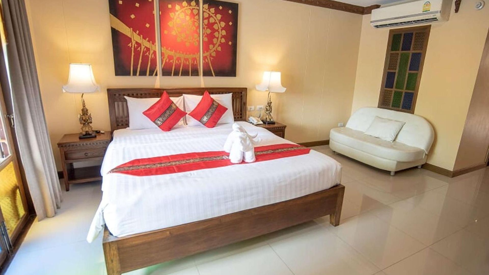 The Ld โรงแรม 4*
