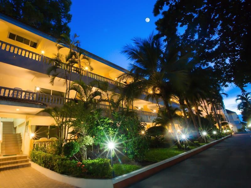 Twin Palms Pattaya, Sha Extra Certified Hotel
