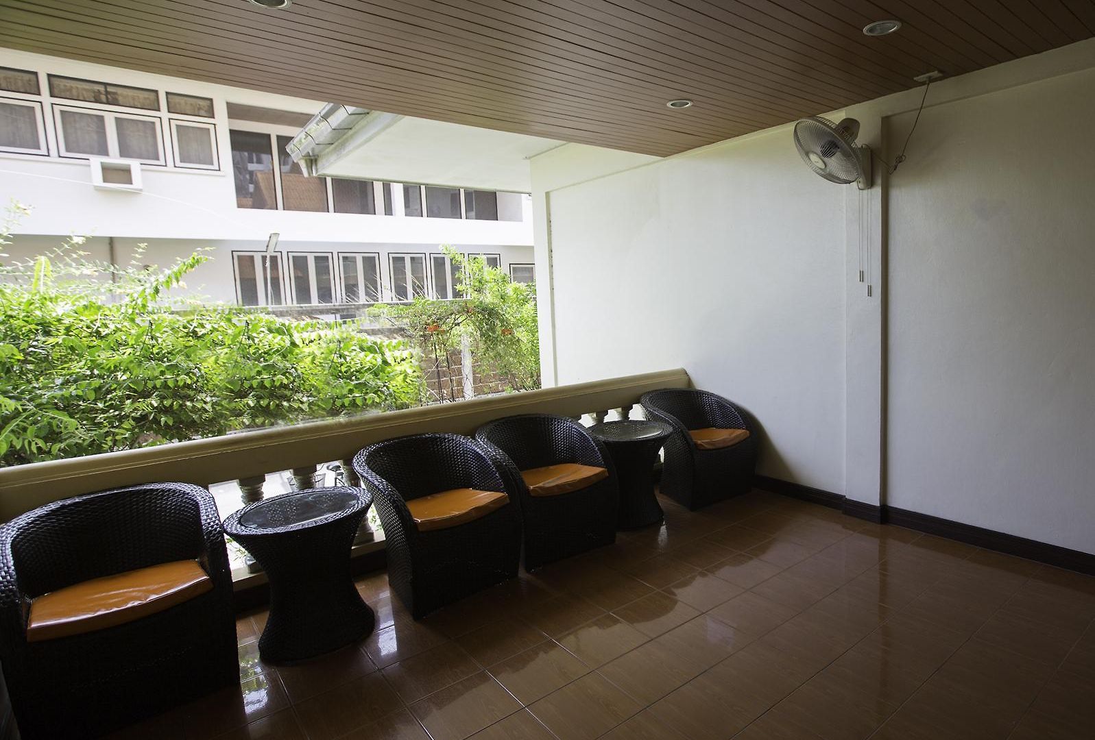 Hotel Twin Palms Pattaya, Sha Extra Certified Pattaya