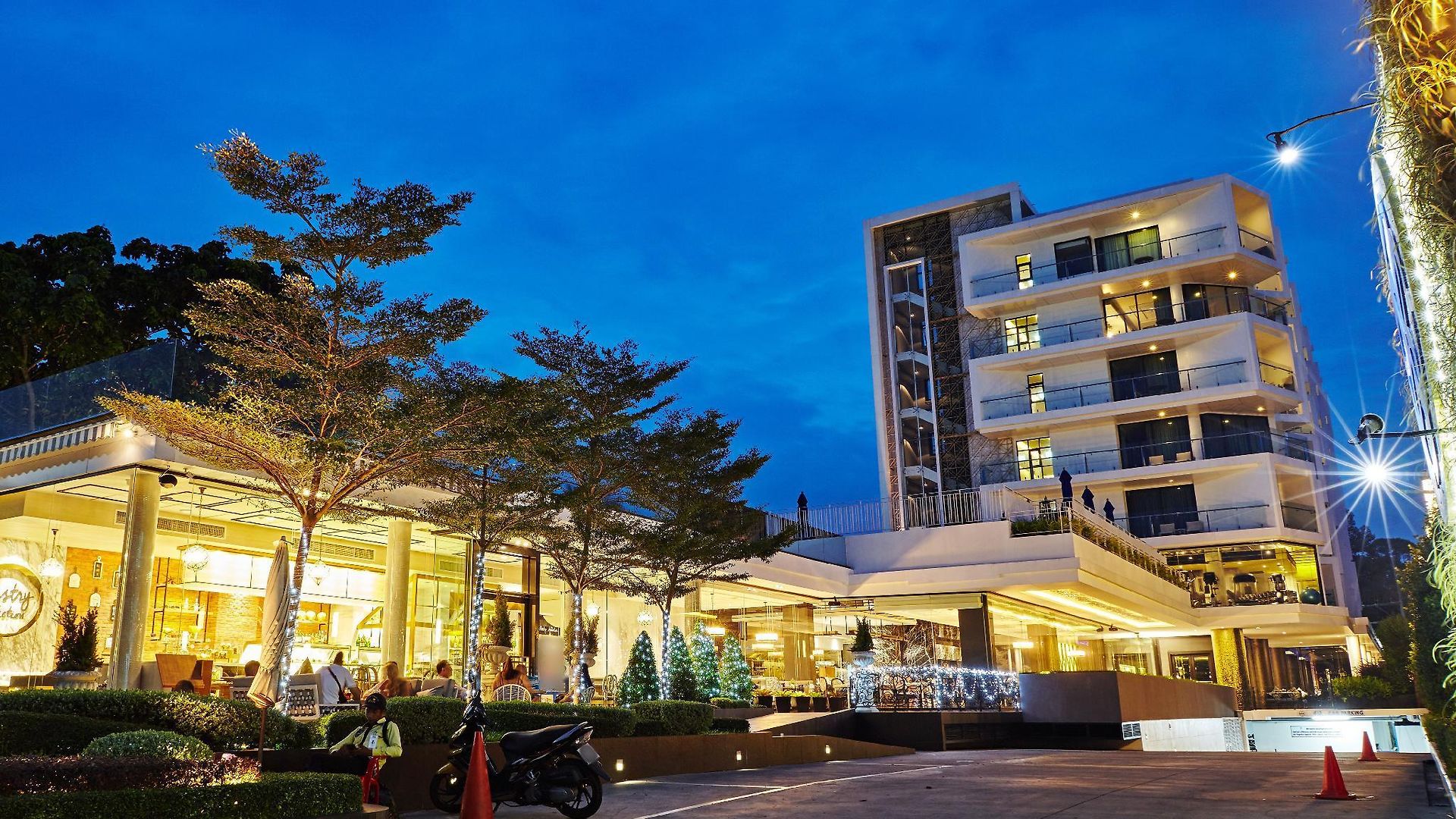 โรงแรม Mera Mare