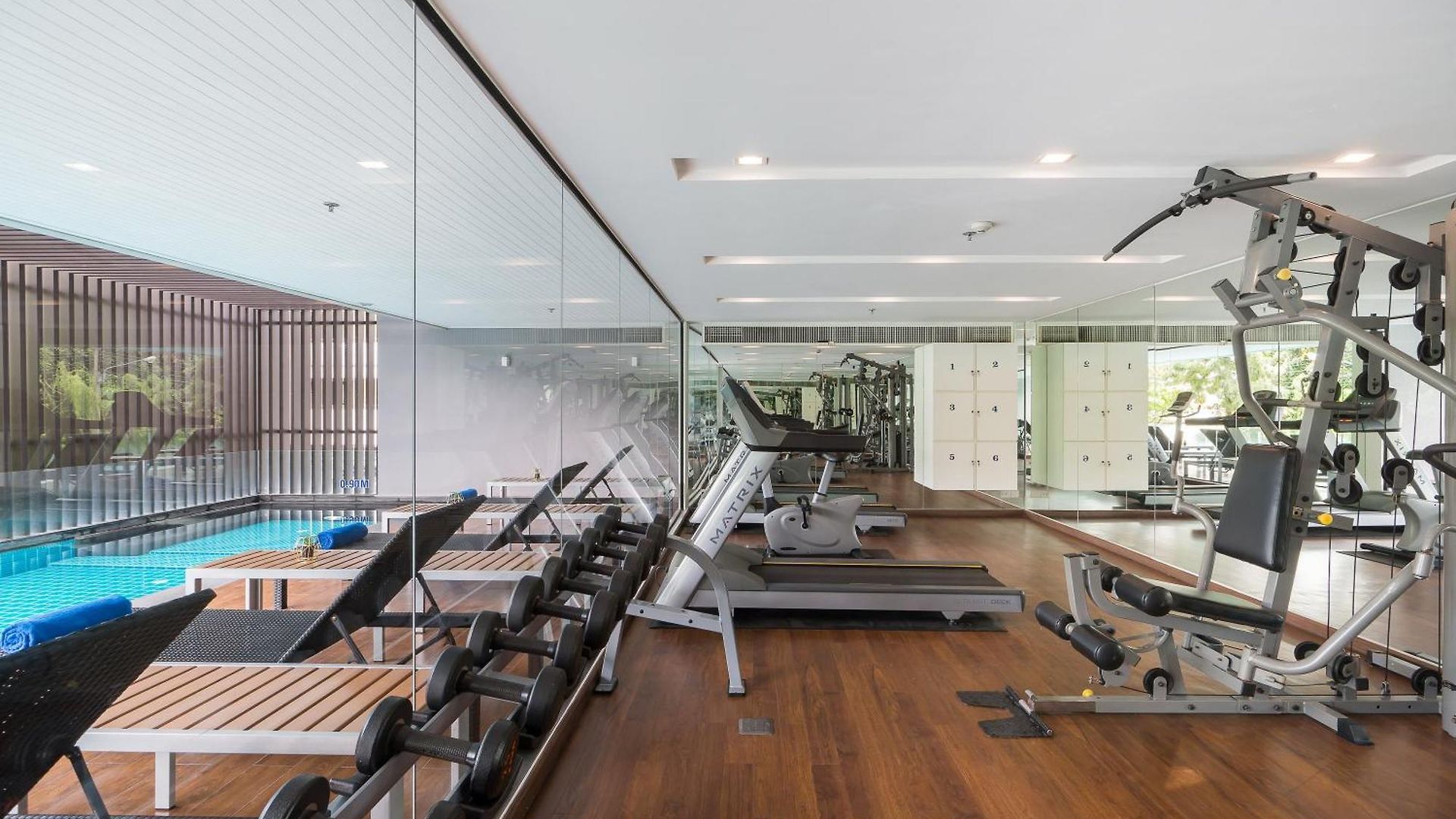 โรงแรม Aster And By At Mind