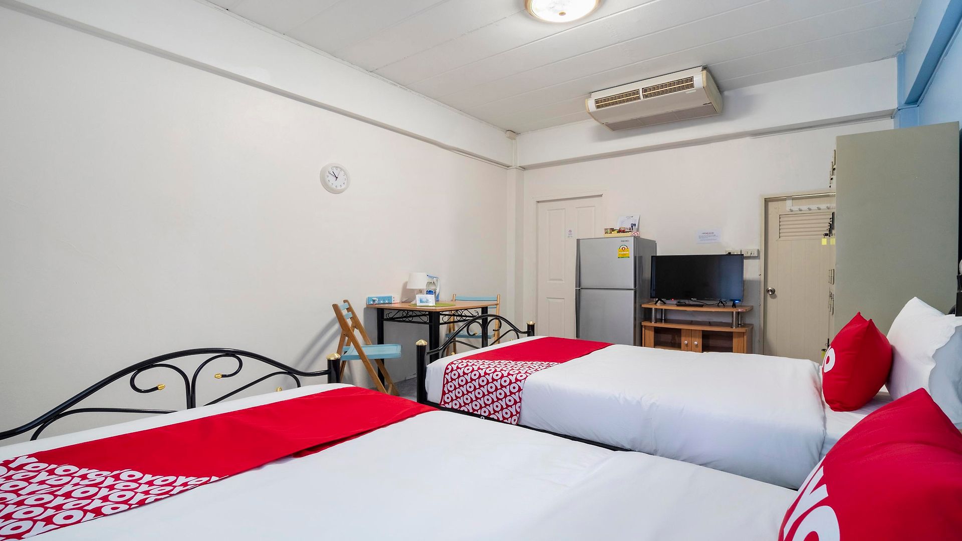 Oyo 838 Aromdee Hotel 2*