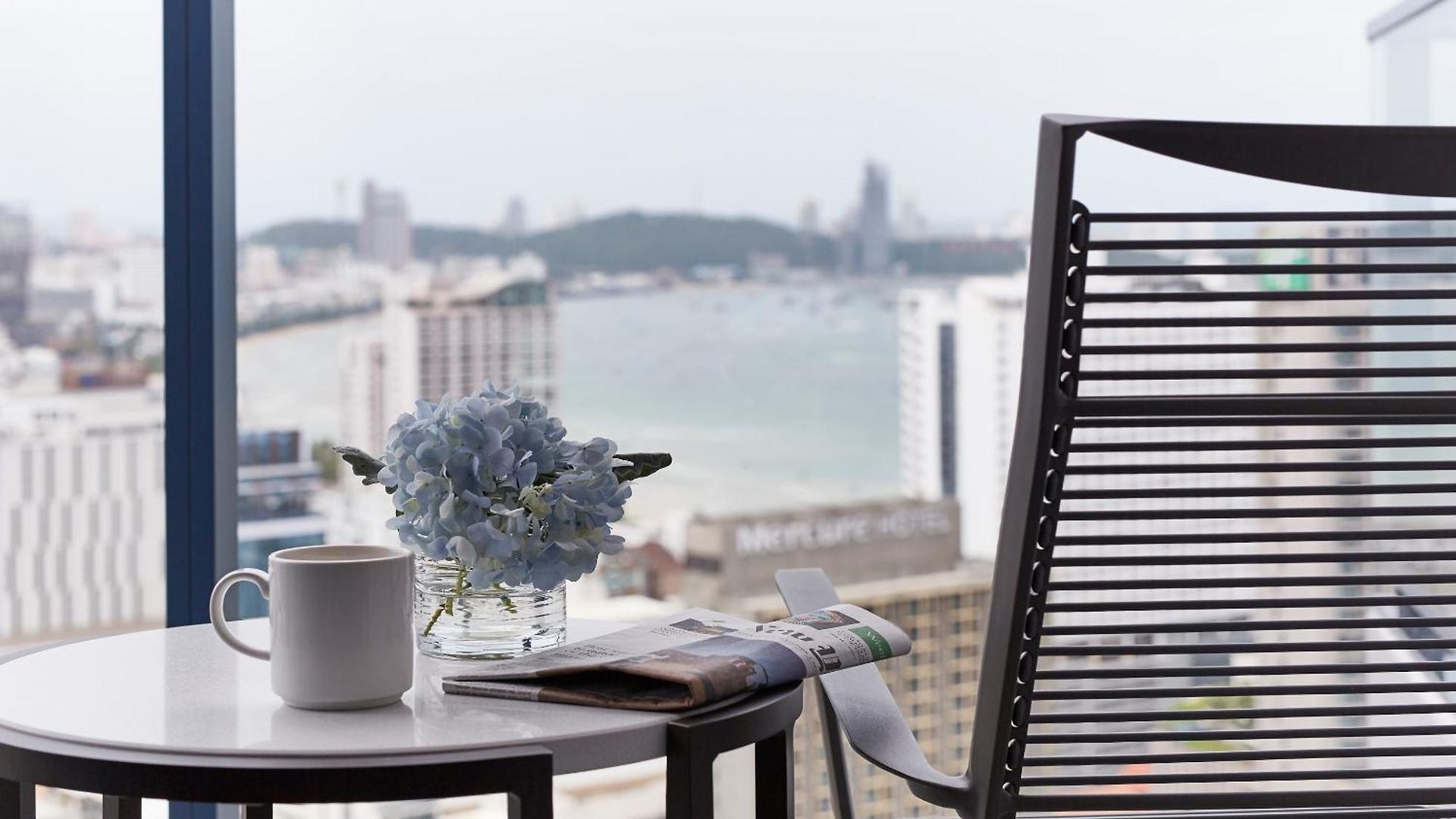 โรงแรม Grande Centre Point 5*