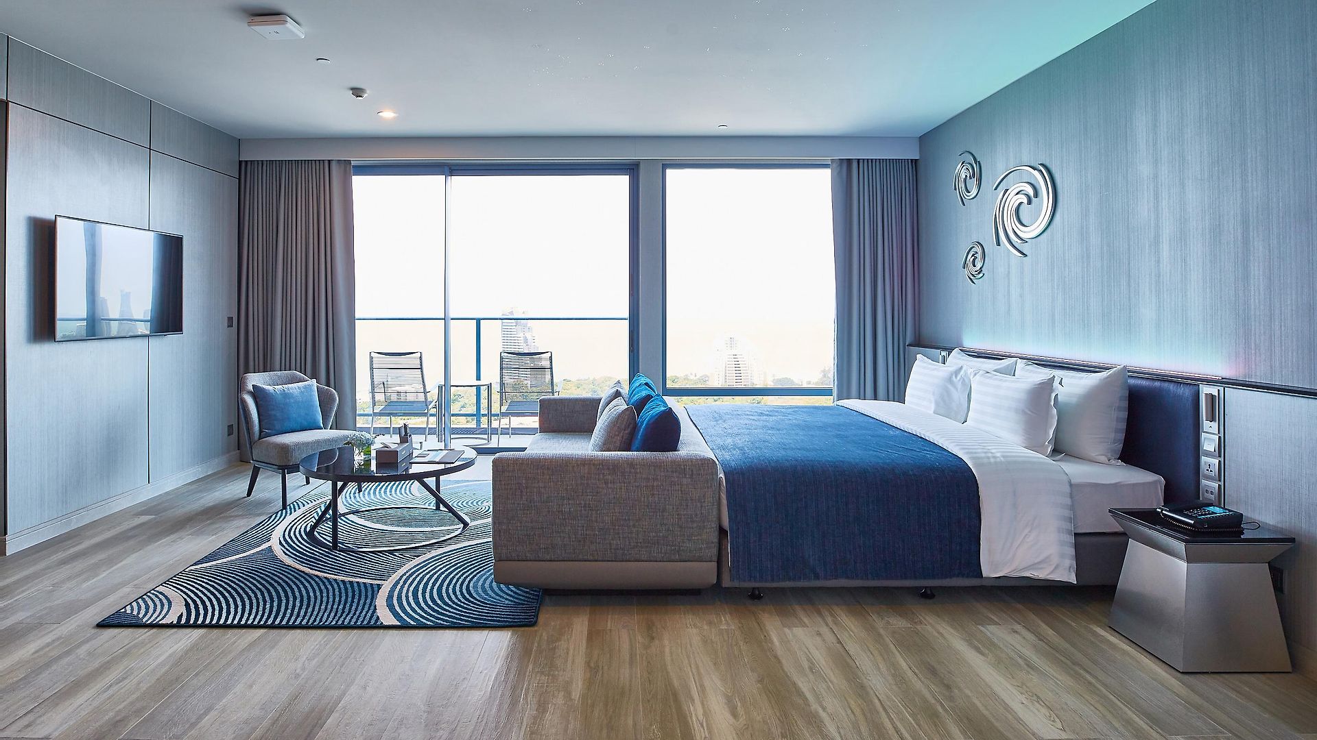 โรงแรม Grande Centre Point