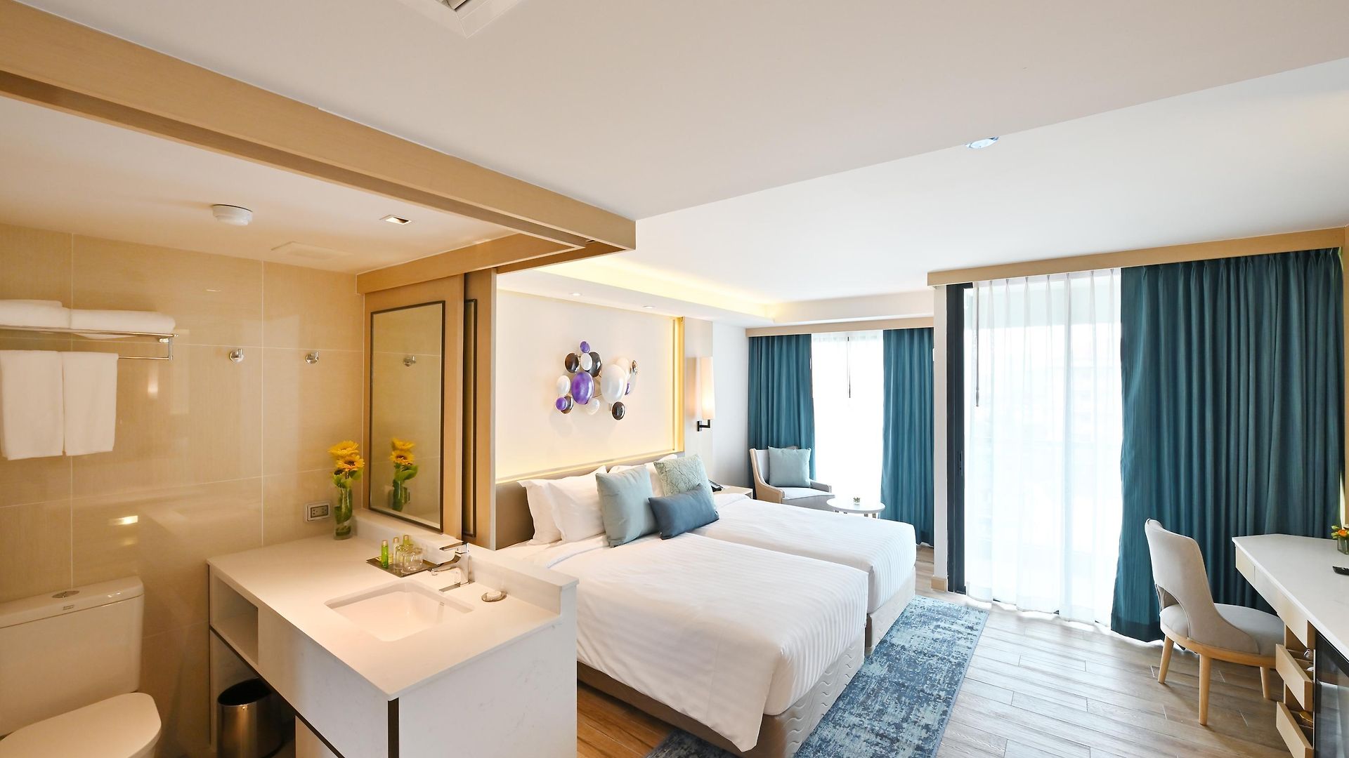 โรงแรม M - Sha Extra