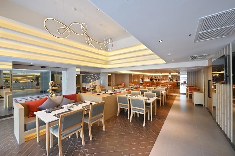 โรงแรม M - Sha Extra 4*