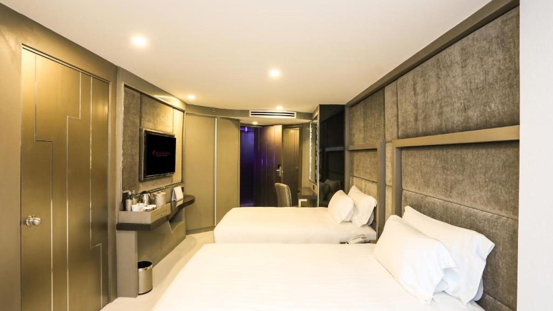 โรงแรม Azure