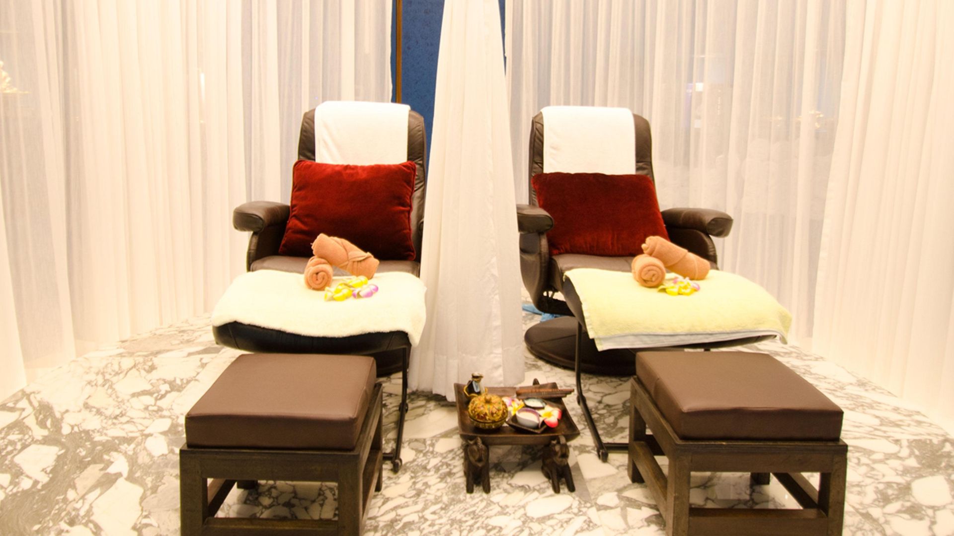 Blue Formerly A-one New Wing โรงแรม 4*