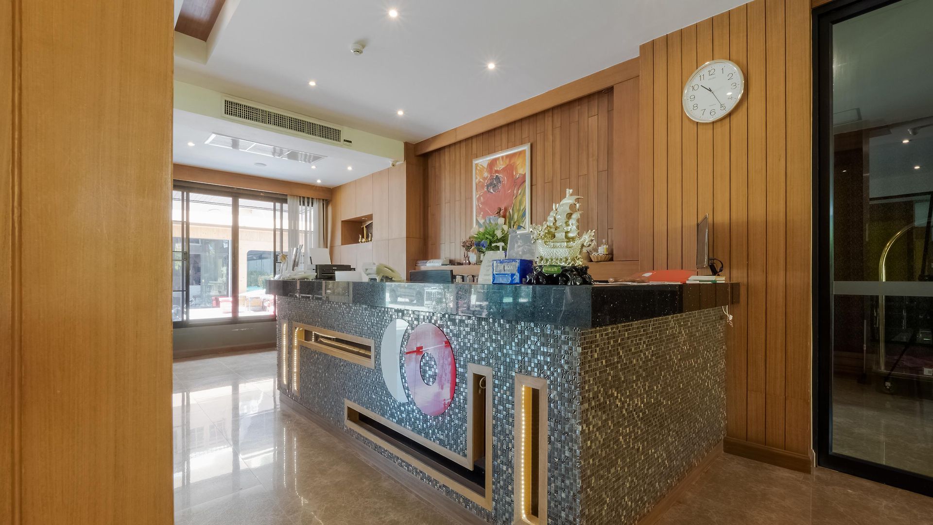 โรงแรม Capital O 1102 The Sp Boutique Pattaya