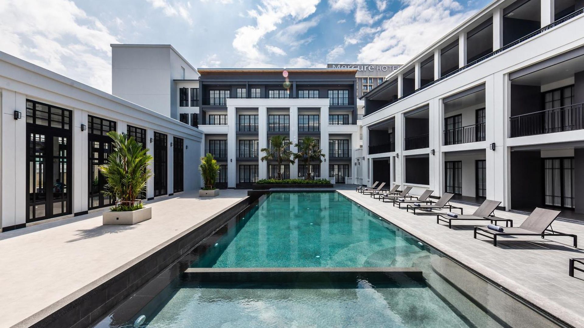 One Patio - Sha Extra โรงแรม 5*