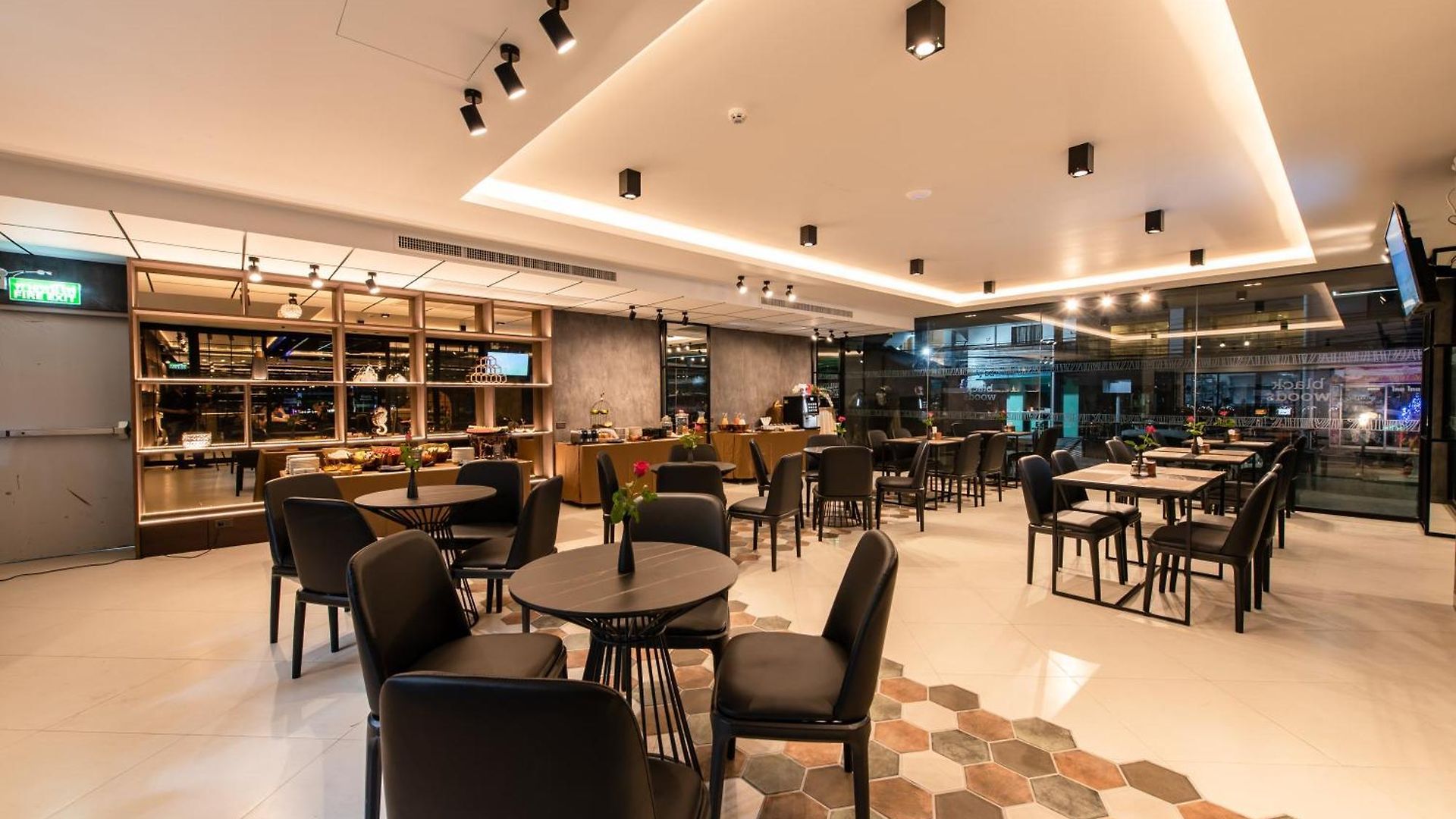 โรงแรม แบควูดส์ โฮเทล พัทยา Pattaya