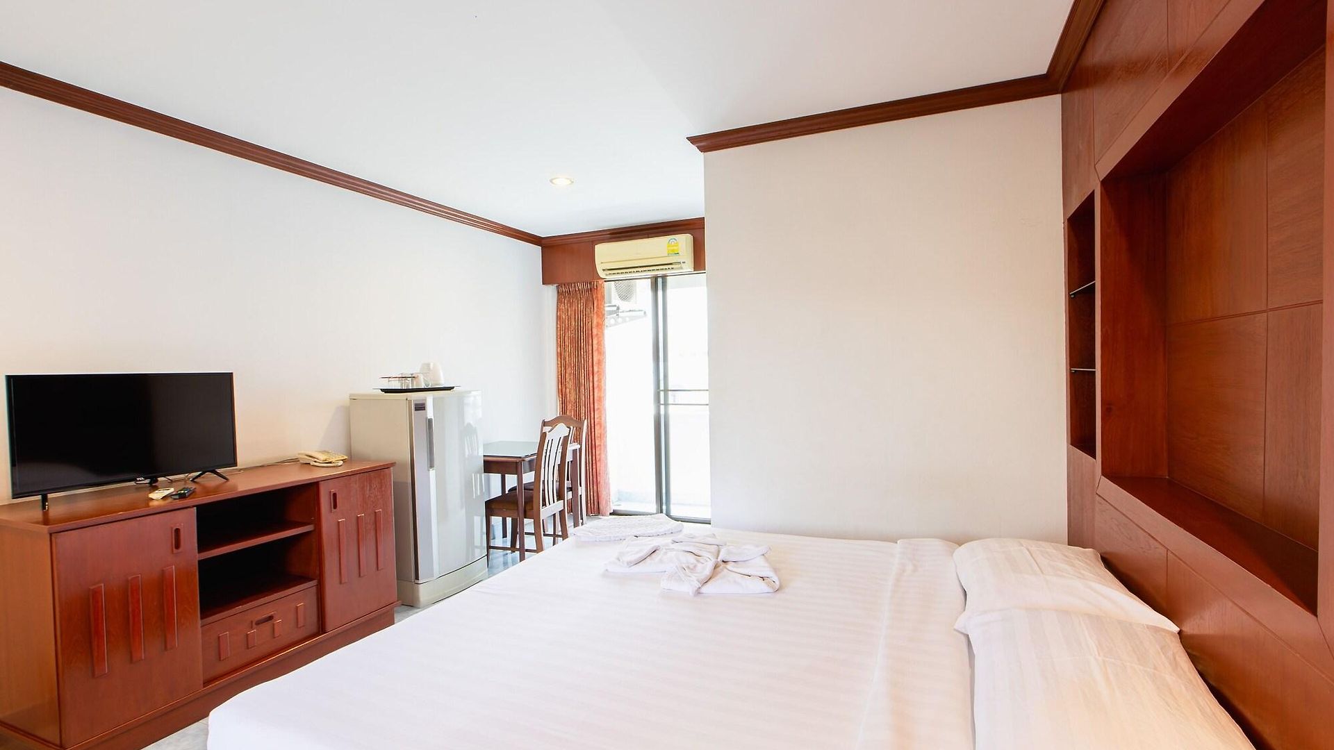 Selina Place 3*