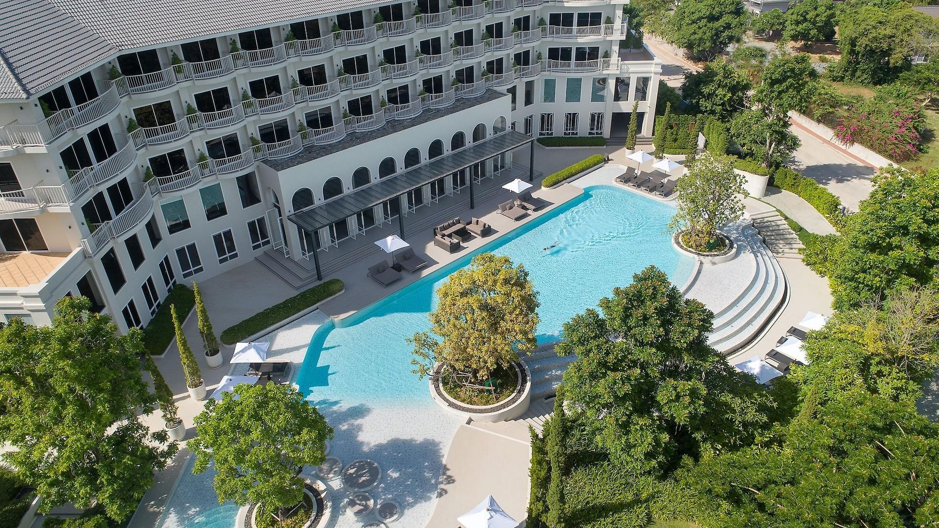 โรงแรม Cross Pratamnak 5*