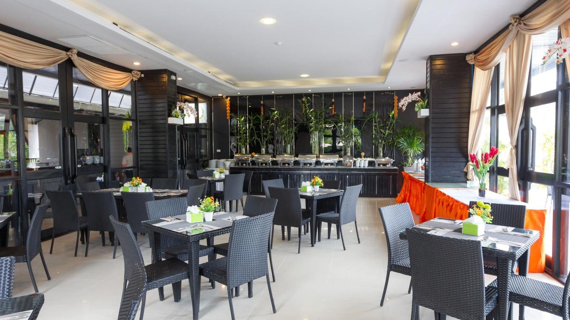 โกลเดนท์ทิวลิป เอสเซนเชียล พัทยา โรงแรม Pattaya