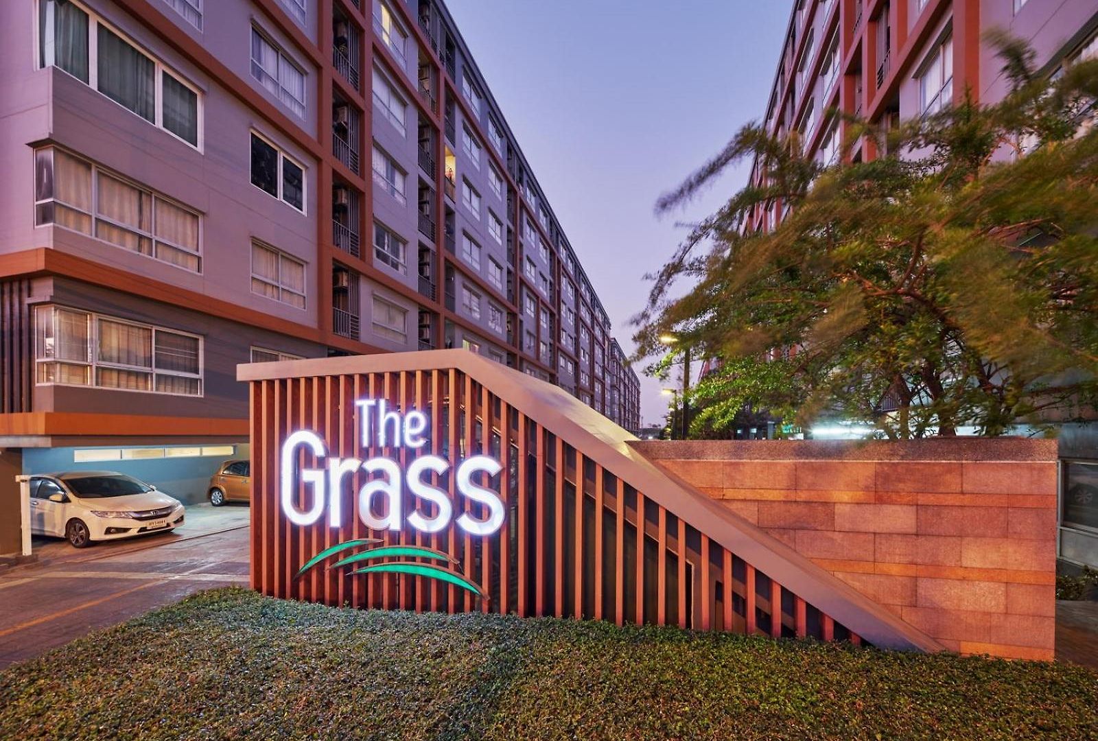 The Grass Serviced Pattaya