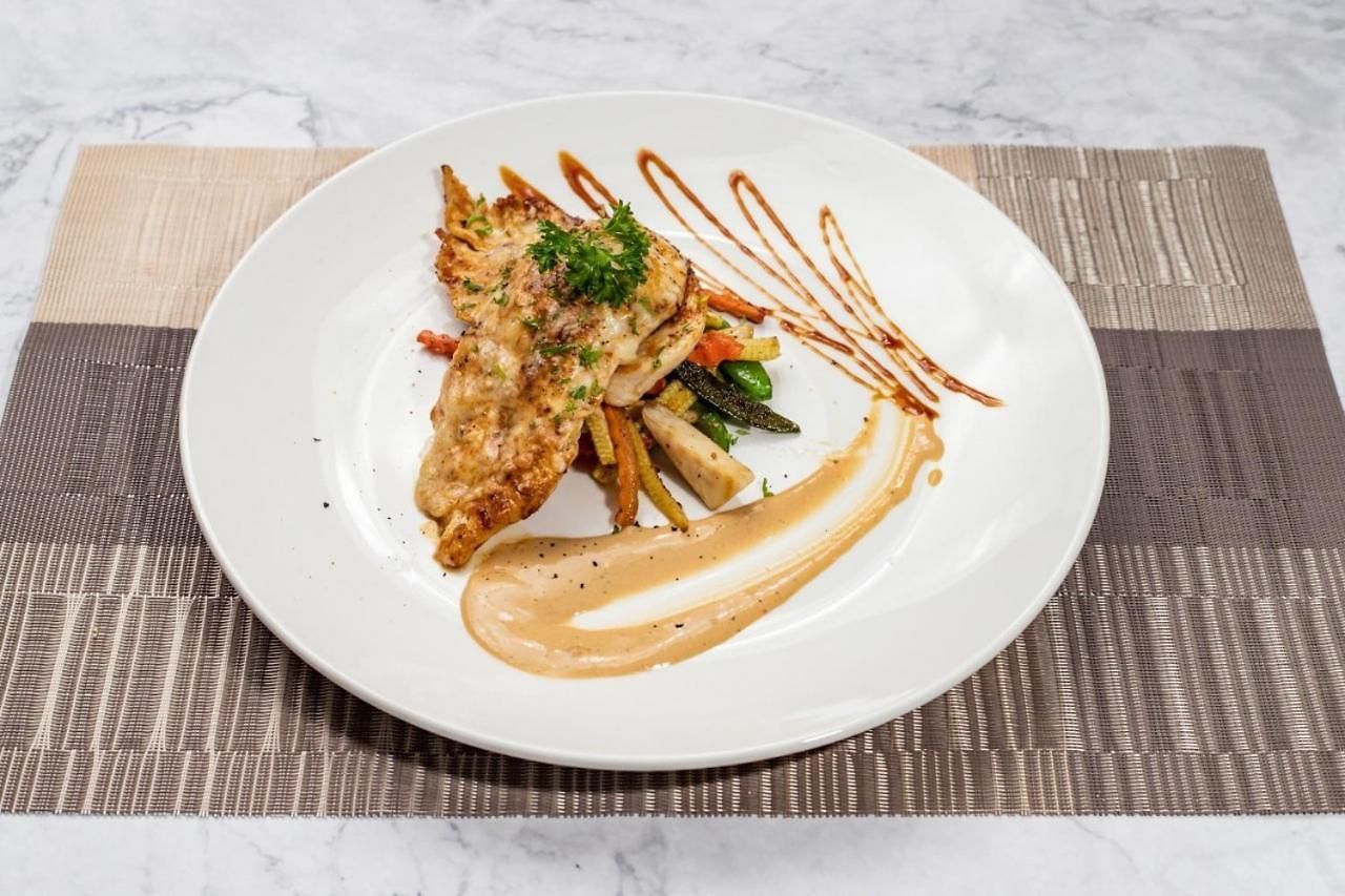 Zip & Restaurant โรงแรม