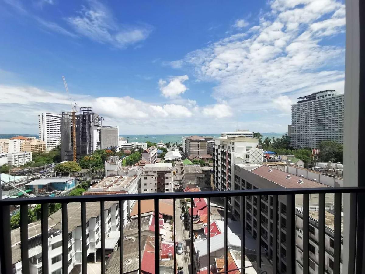 The Base อพาร์ทเม้น Pattaya
