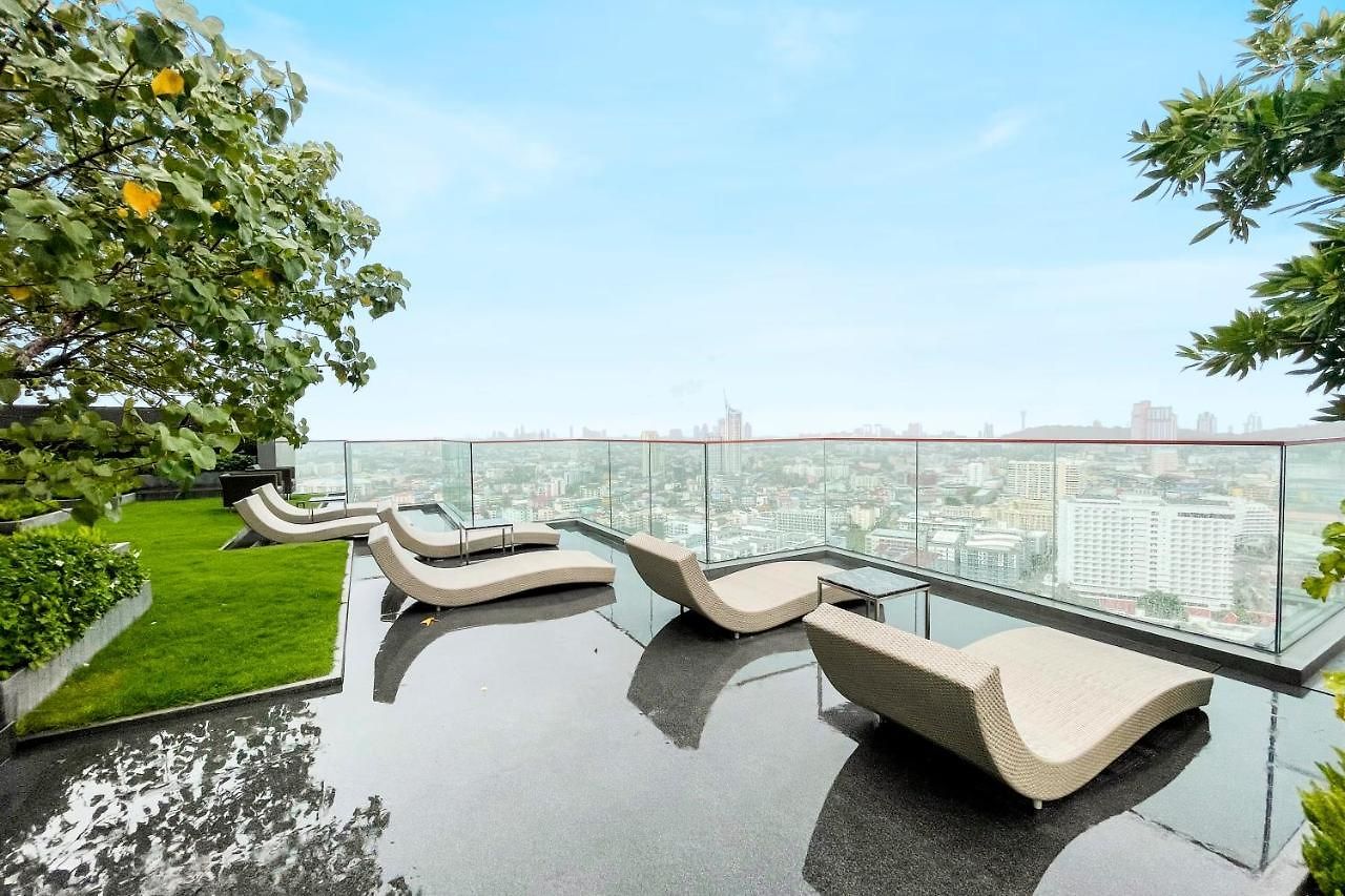 Edge By J&p Pattaya