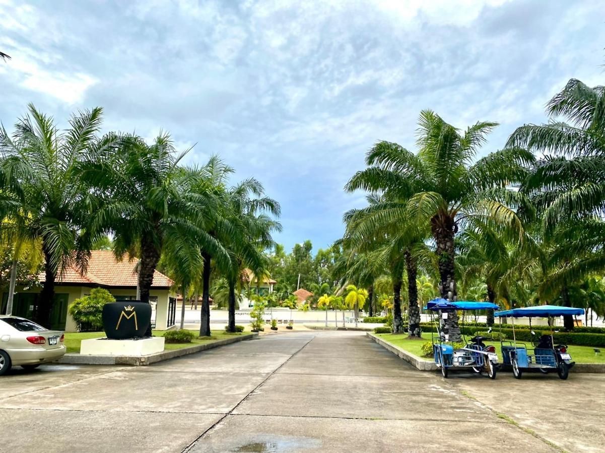 Mj22 Majestic Poolvillas 2 Bedrooms & Cozy วิลล่า *