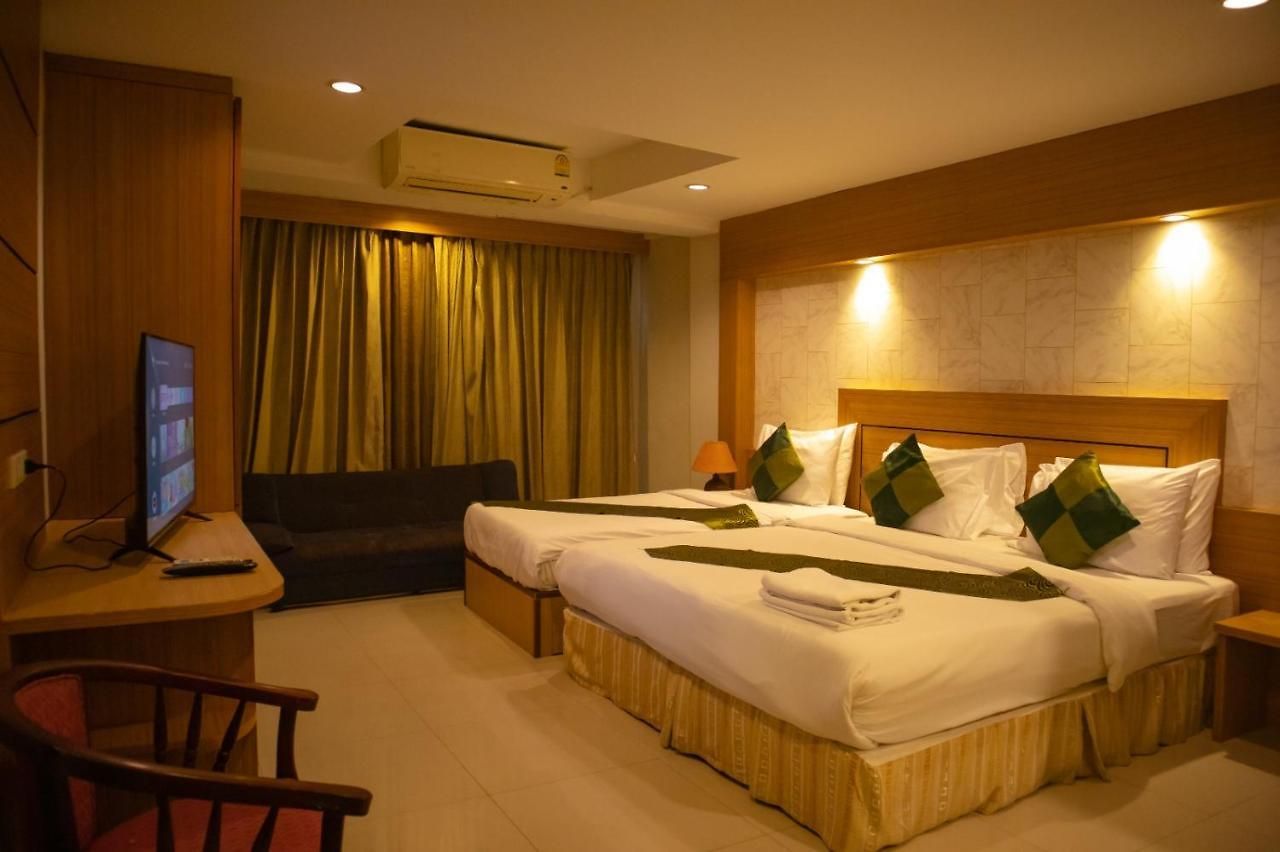 โรงแรม The Esse 3*