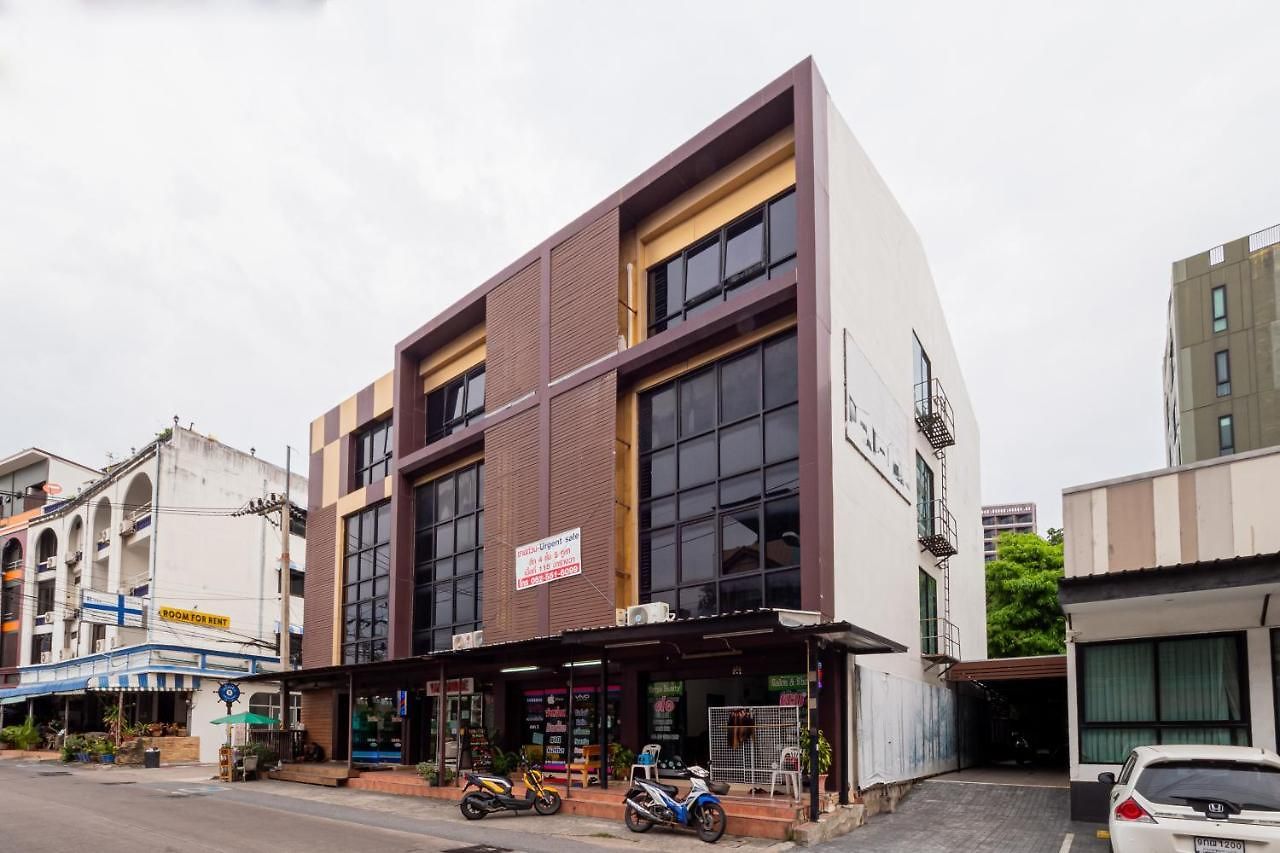 Reddoorz The Modern Place @ Pattaya