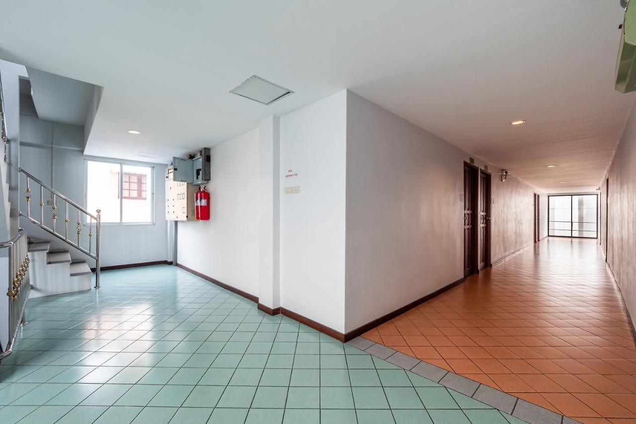 Reddoorz The Modern Place @ Hotel Pattaya