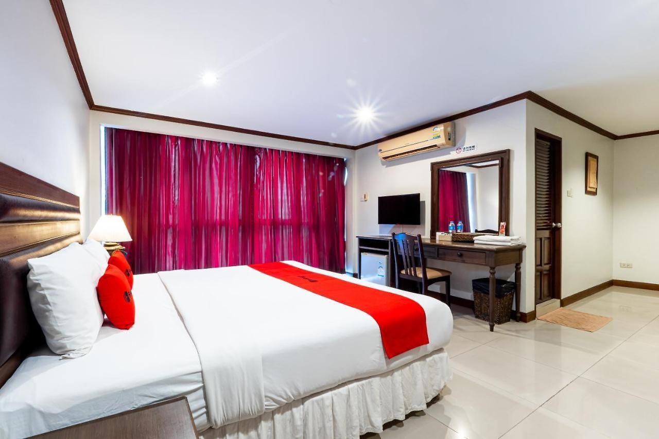 Reddoorz The Modern Place @ Hotel