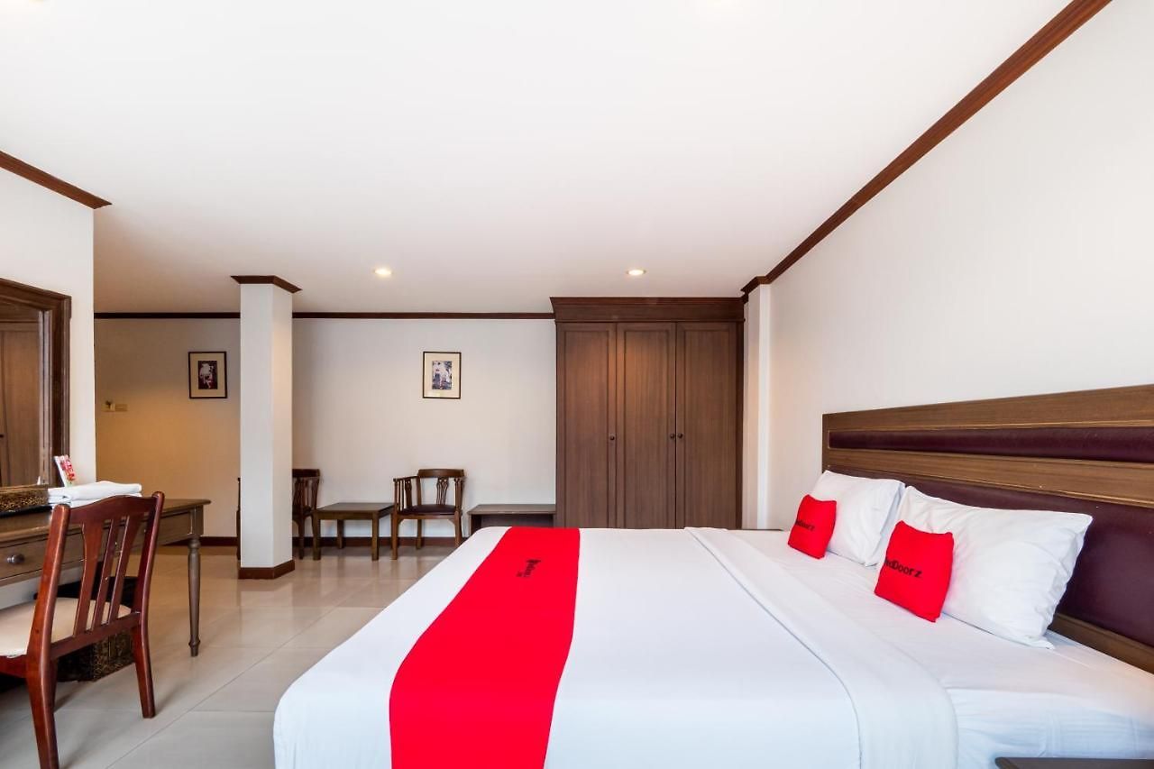 Reddoorz The Modern Place @ Pattaya