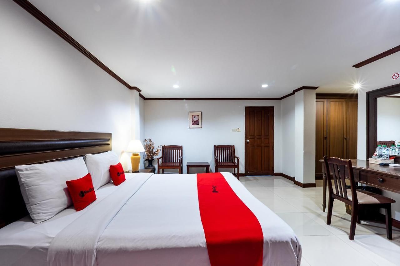 Reddoorz The Modern Place @