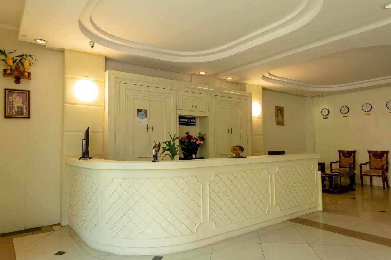 Ivory Palace โรงแรม