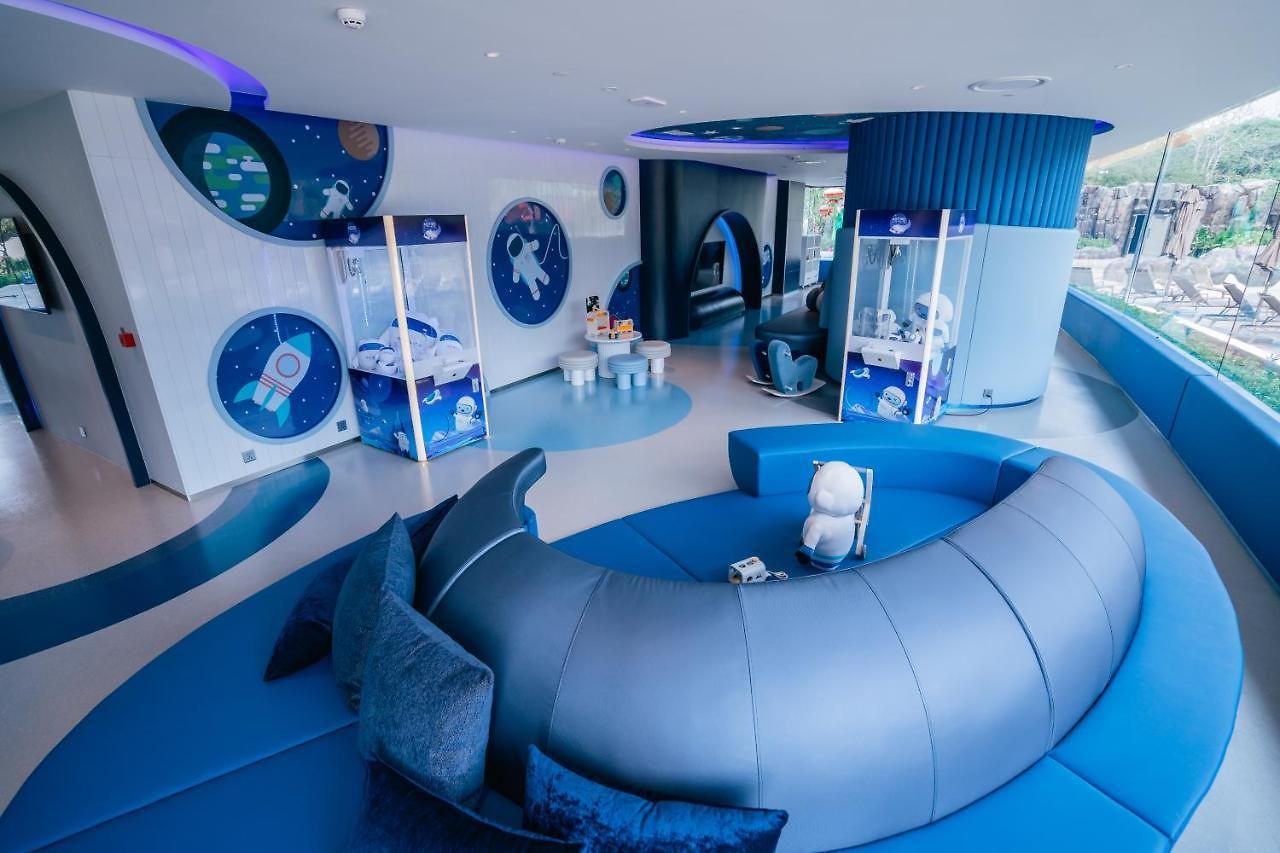 แกรนด์ เซนเตอร์ พอยต์ สเปซ พัทยา โรงแรม 5*