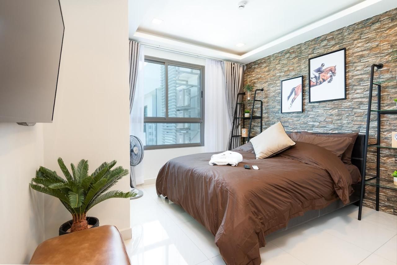 Rare Xxxl Swimming Pools - 500mbps Blazing Fast Free Wifi - Floor Pool View Balcony - Gym - Sauna - Kids Playground - Supermarkets อพาร์ทเม้น Pattaya