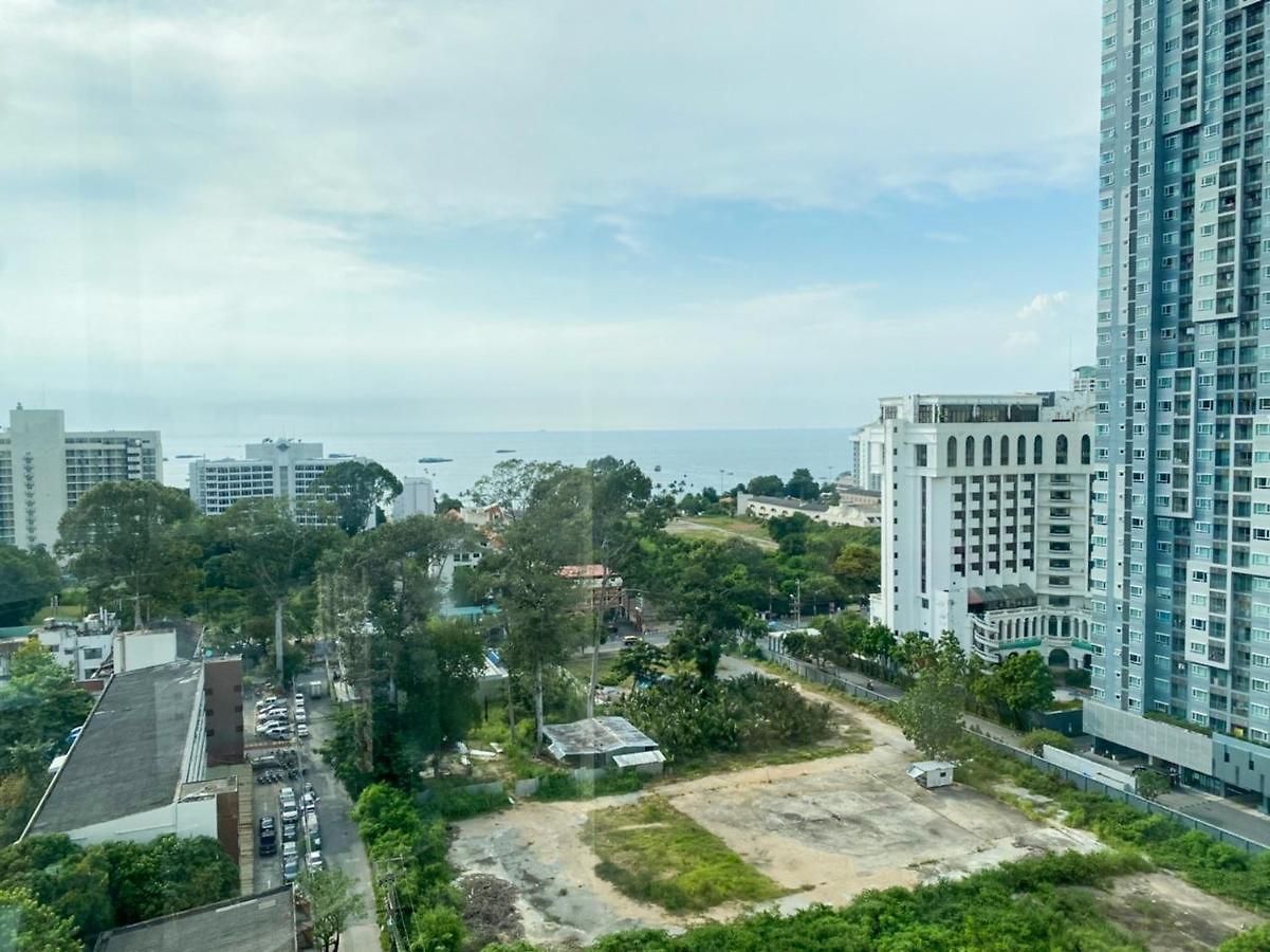 The Seasons โรงแรม
