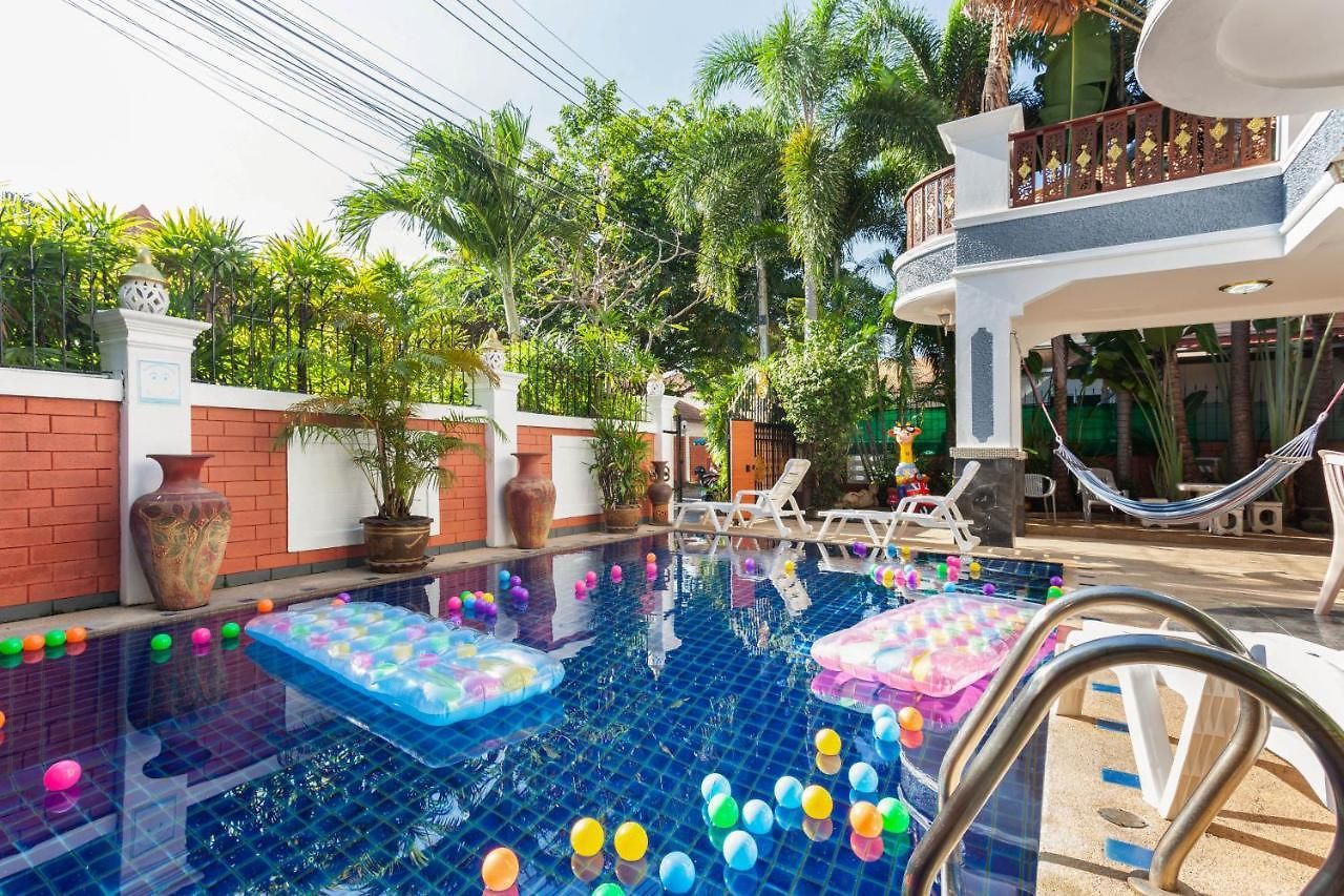 วิลล่า Madee - House Walking Street 6 Bedrooms Pattaya