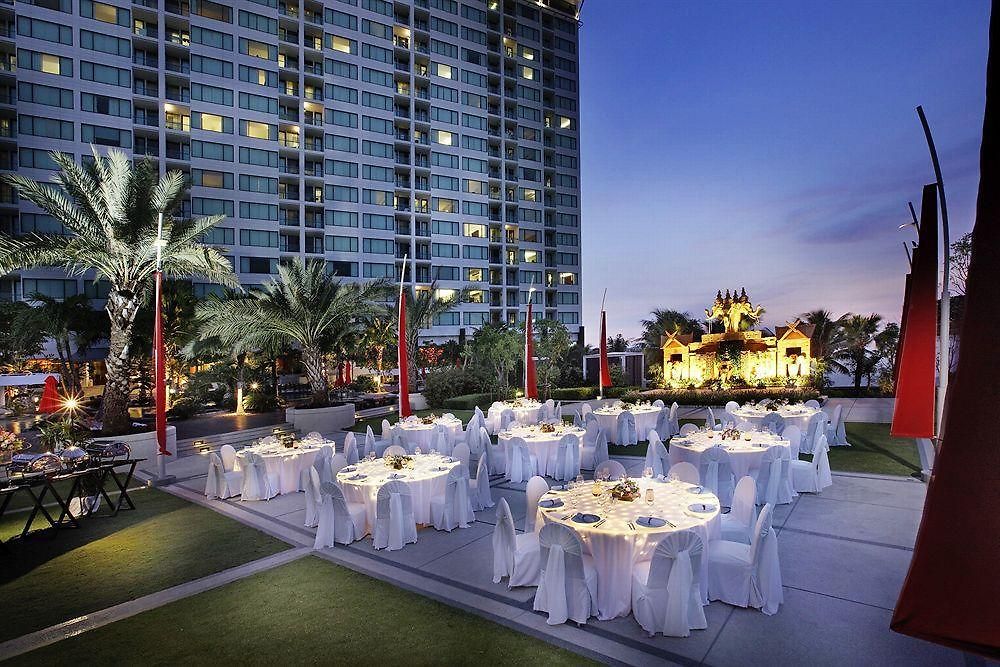 โรงแรม Amari Garden 4*