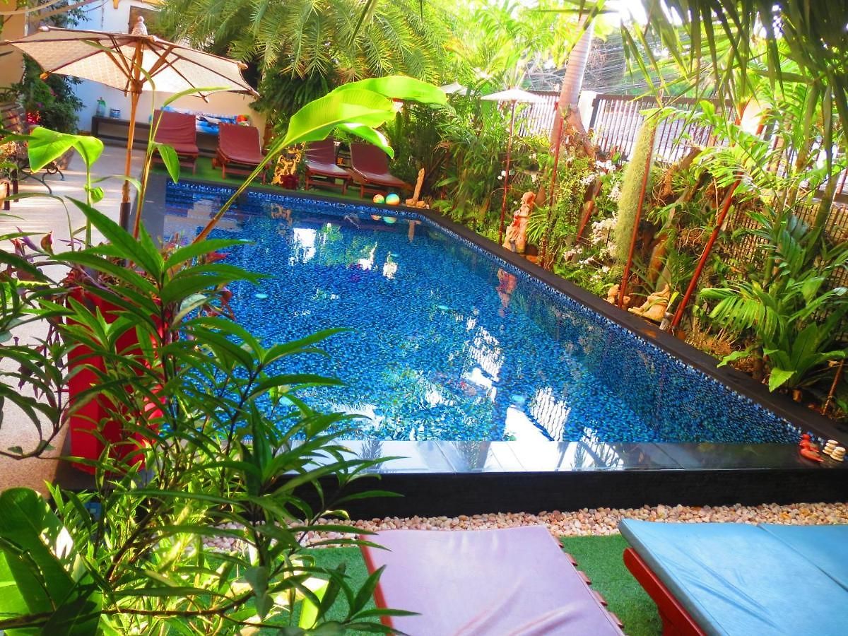โรงแรม Swiss Paradise Boutique 3*