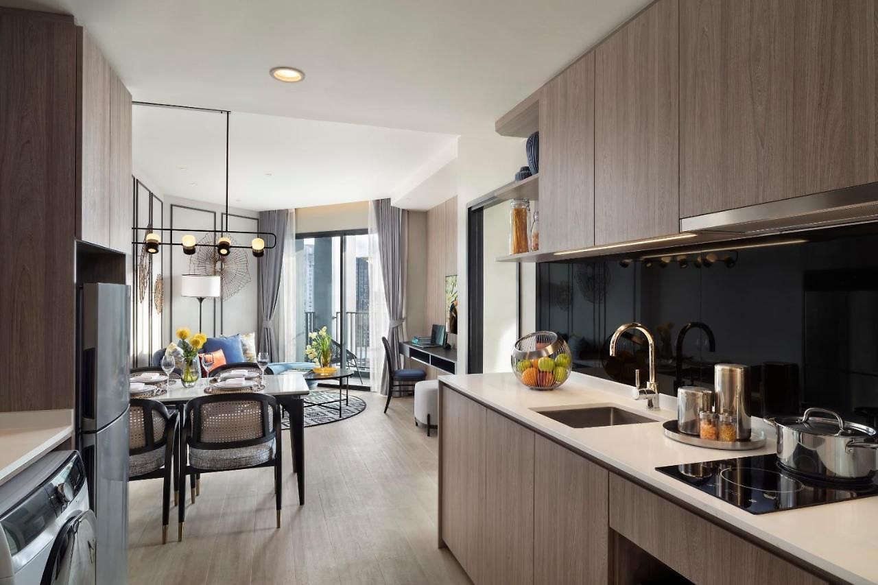 โรงแรม Somerset 5*